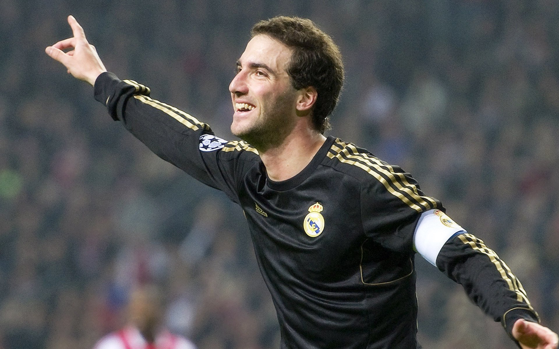 详细阅读:足球联赛赛季数据统计 足球联赛赛季数据统计